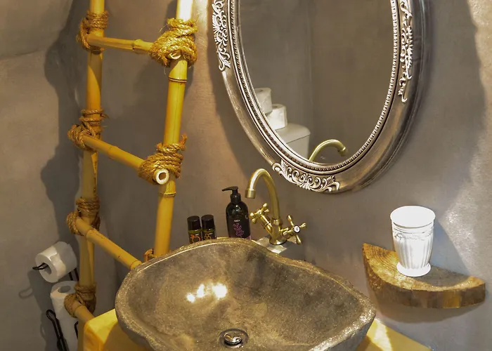 Yro Ханья (Крит)