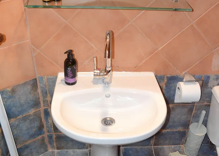 Yro Ханья (Крит)