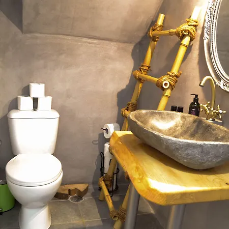 Yro * Chania (Crete)